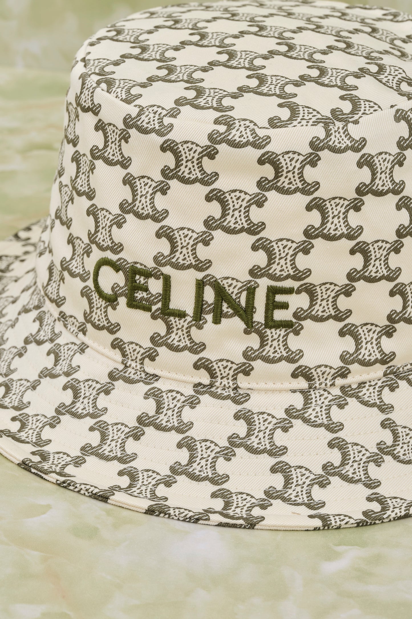 CELINEバケット ハット