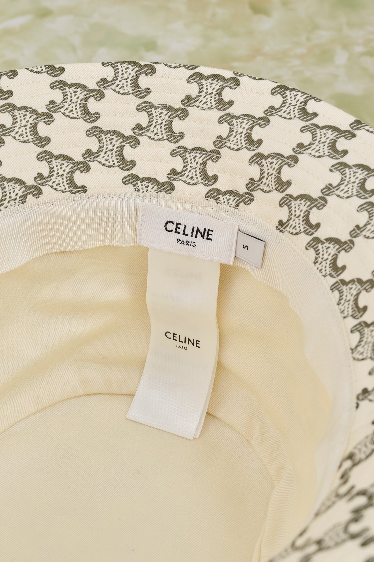 CELINEバケット ハット
