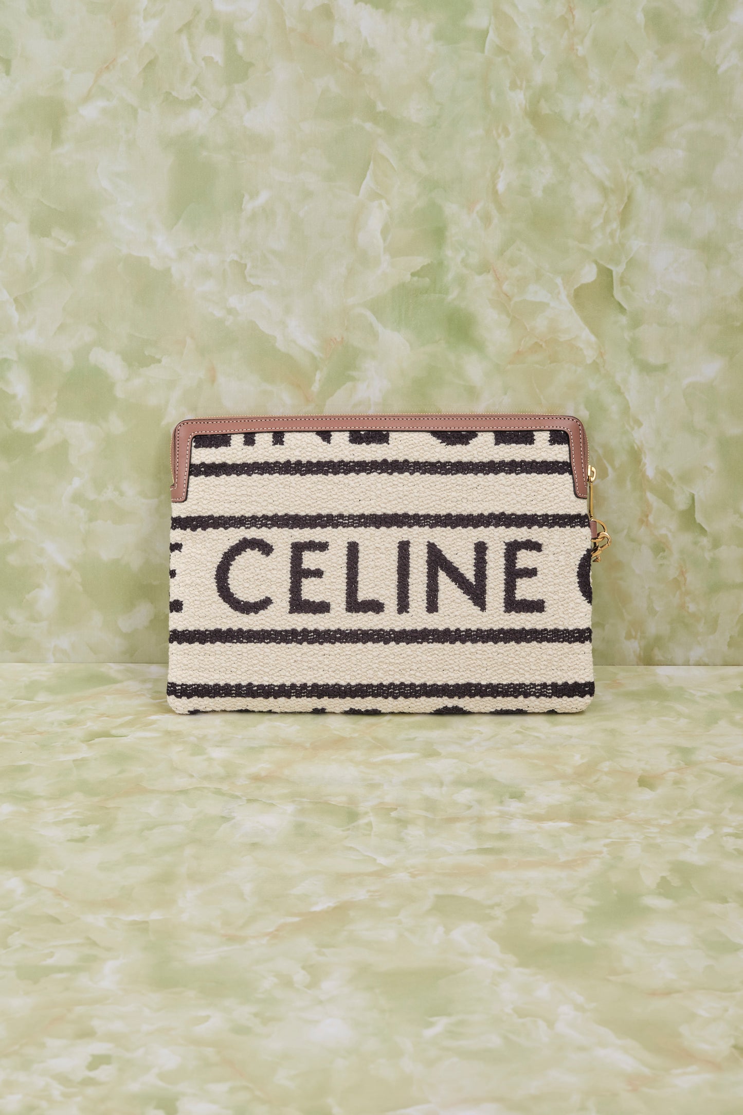 CELINEストラップ付きスモールポーチ