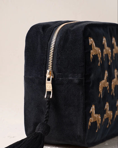 Wild Horses Velvet Wash Bag -Charcoal-