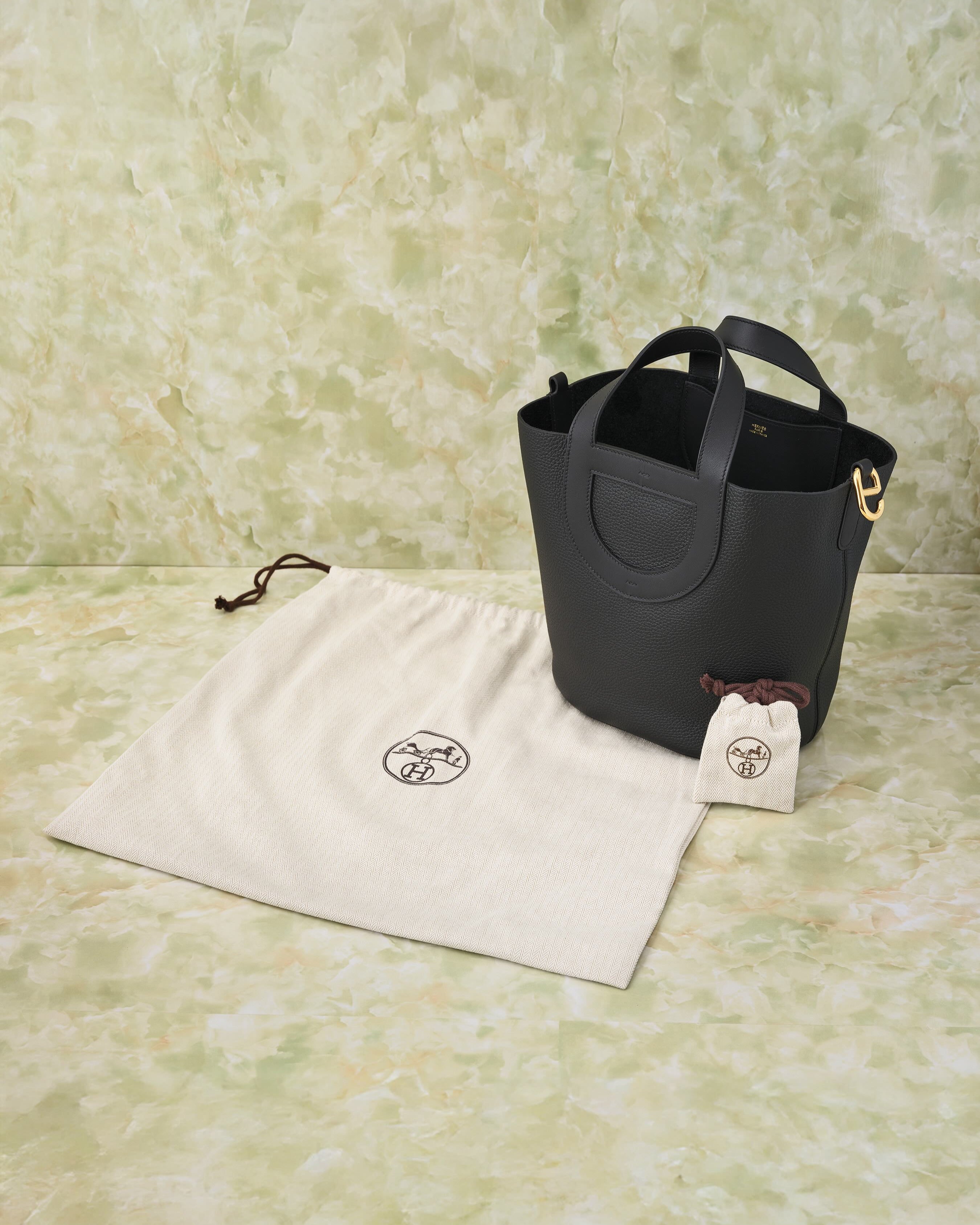 HERMES IN-THE-LOOP 23 – La Fine Bouche online store